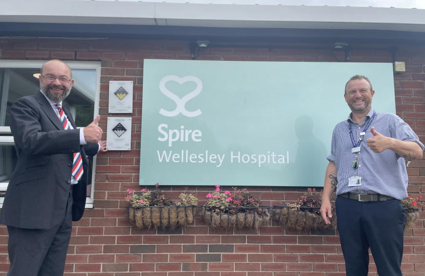 Sir James Duddridge KCMG MP and Richard Coggings, Hospital Director, outside Spire Wellesley Hospital.