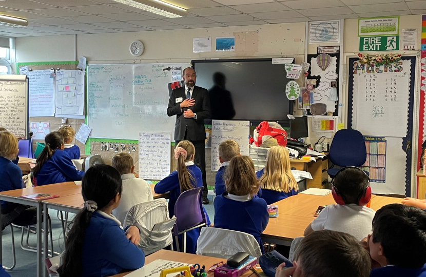 Sir James Duddridge MP addressing Year 5 pupils